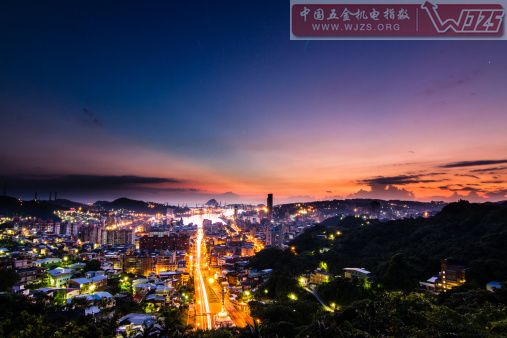 ��� ������ ���ָ�� LED �����г�